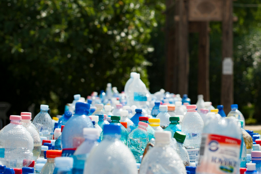 Silicone vs. Plastic: A Complete Comparison of Eco-Friendliness & Durability