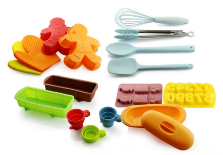 Silicone rubber vs. Plastic: Why is Food-grade Silicone a More Environmentally friendly Alternative?
