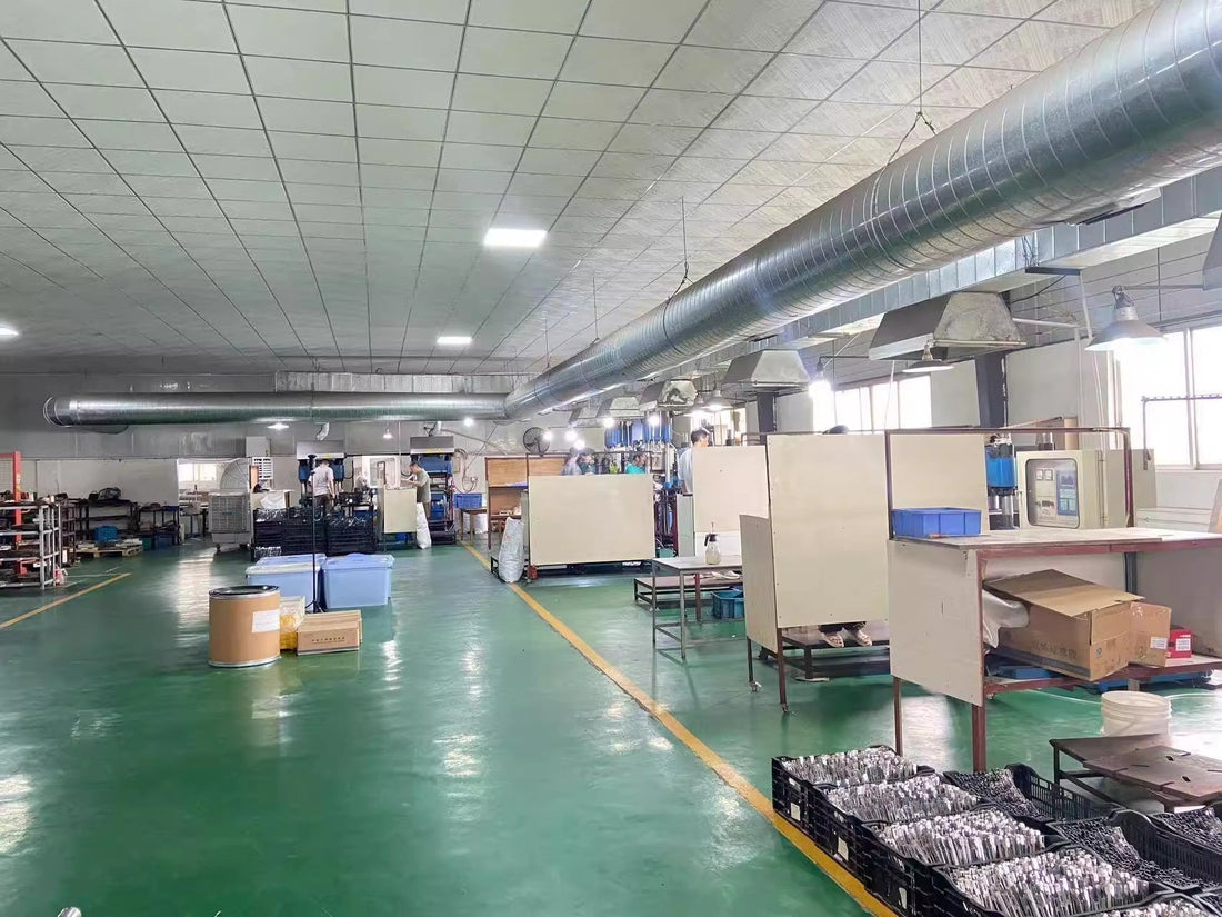 Big Factory vs. Small Factory: What’s the Real Difference in Silicone Manufacturing?