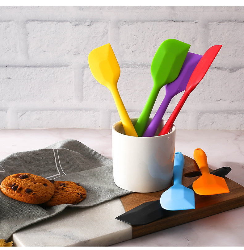 What is food grade silicone products? What is the difference with ordinary silicone products?